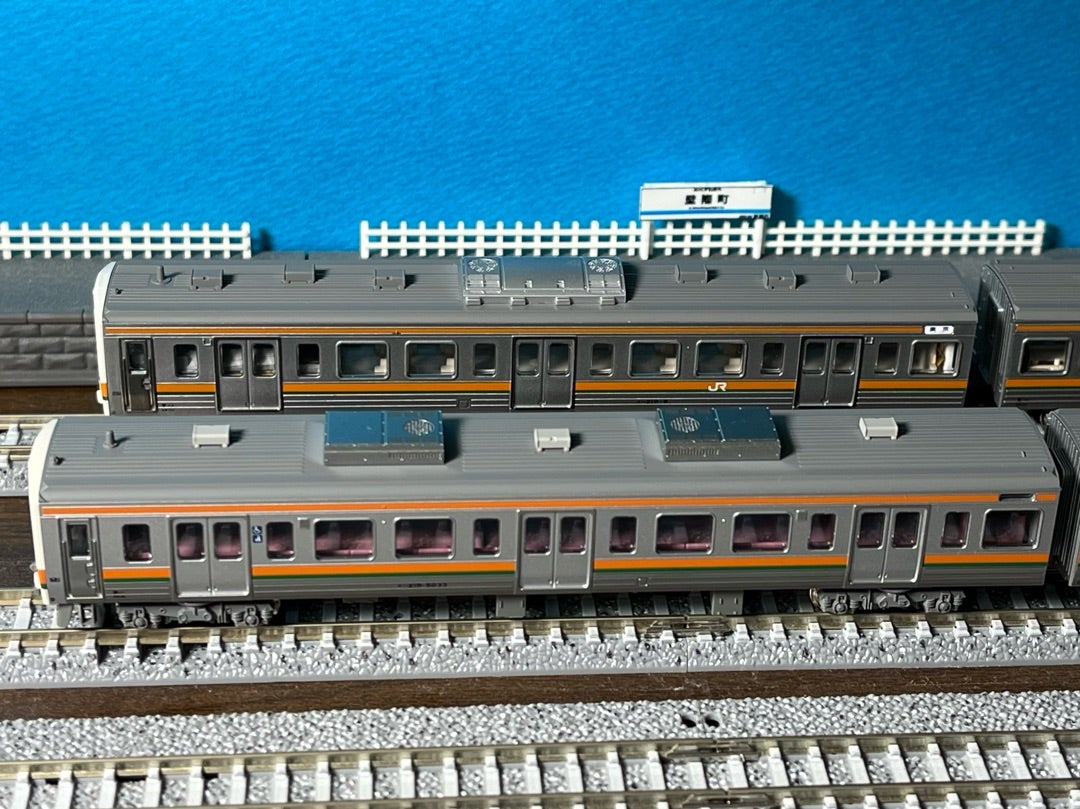 カトー】211系新旧比較など | 景品電鉄 壁際線