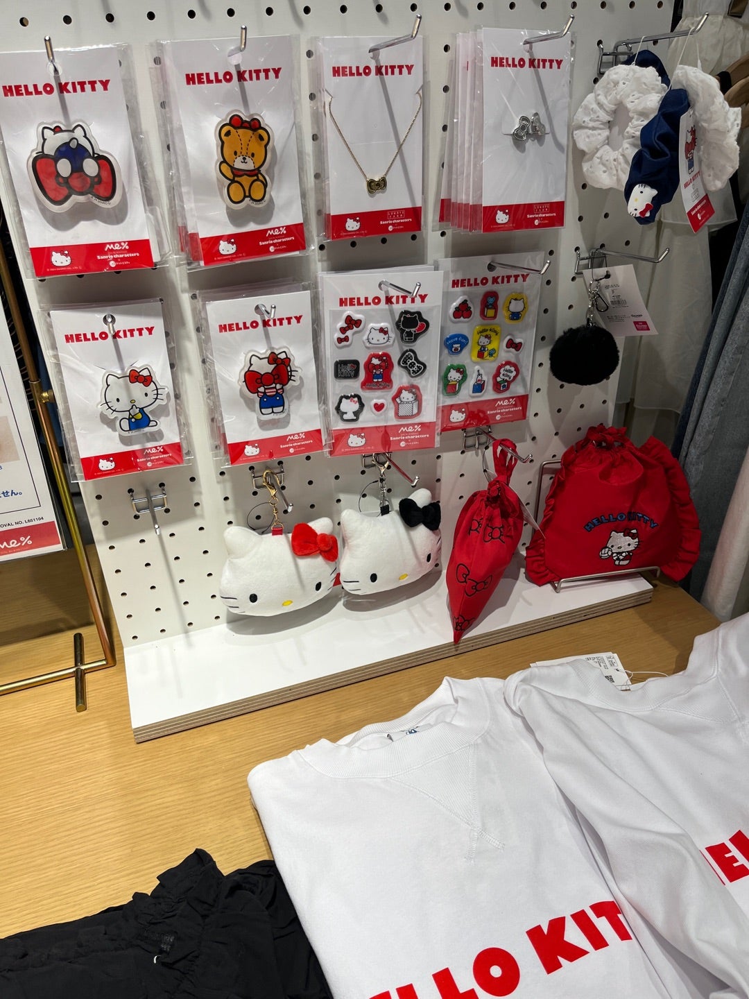 カオス！！販売初日の大混乱！ローリーズファームコラボのキティグッズ