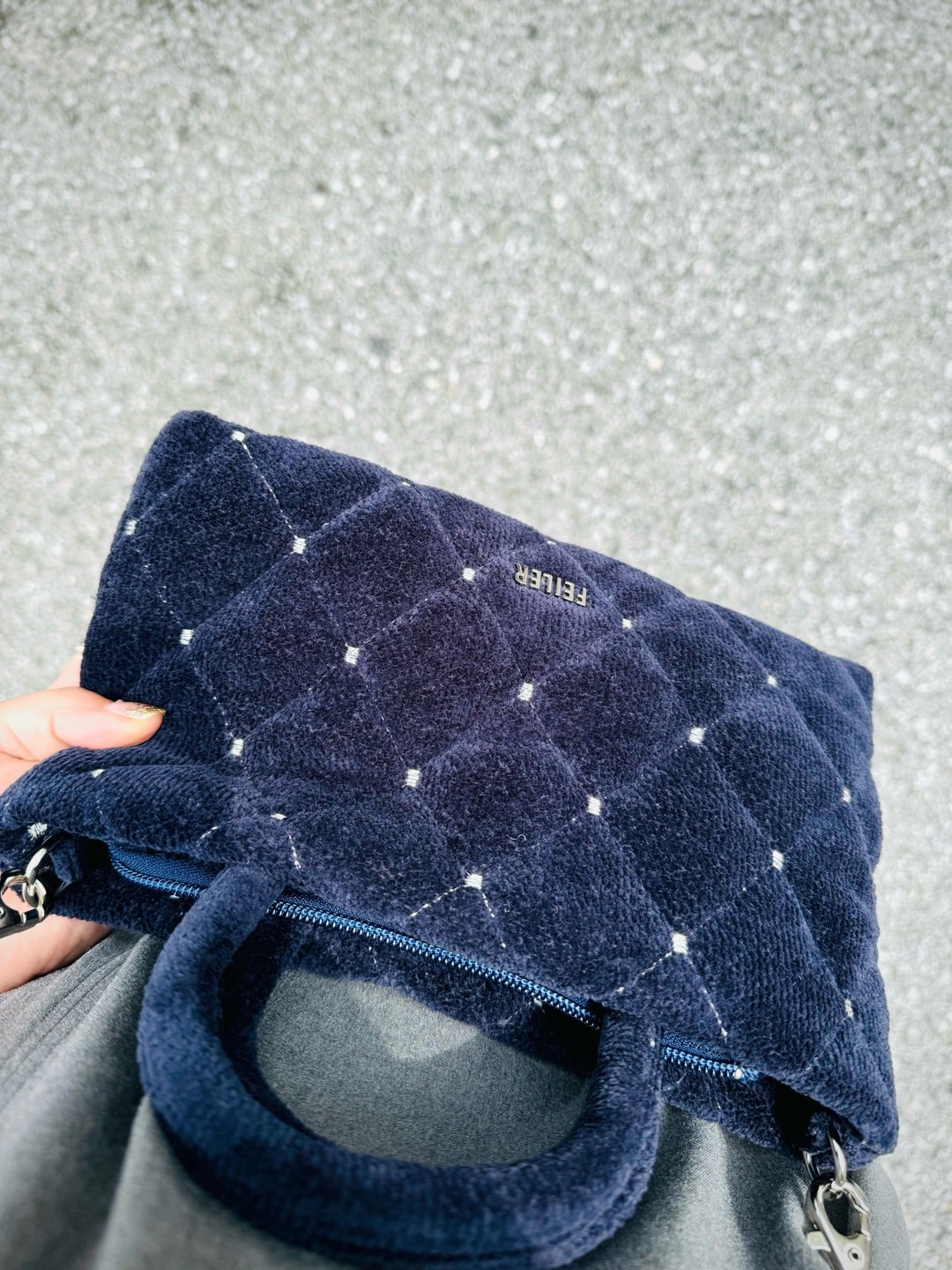 フェイラーユニアイコニック、ショルダーバッグ新作＆2024カラー購入