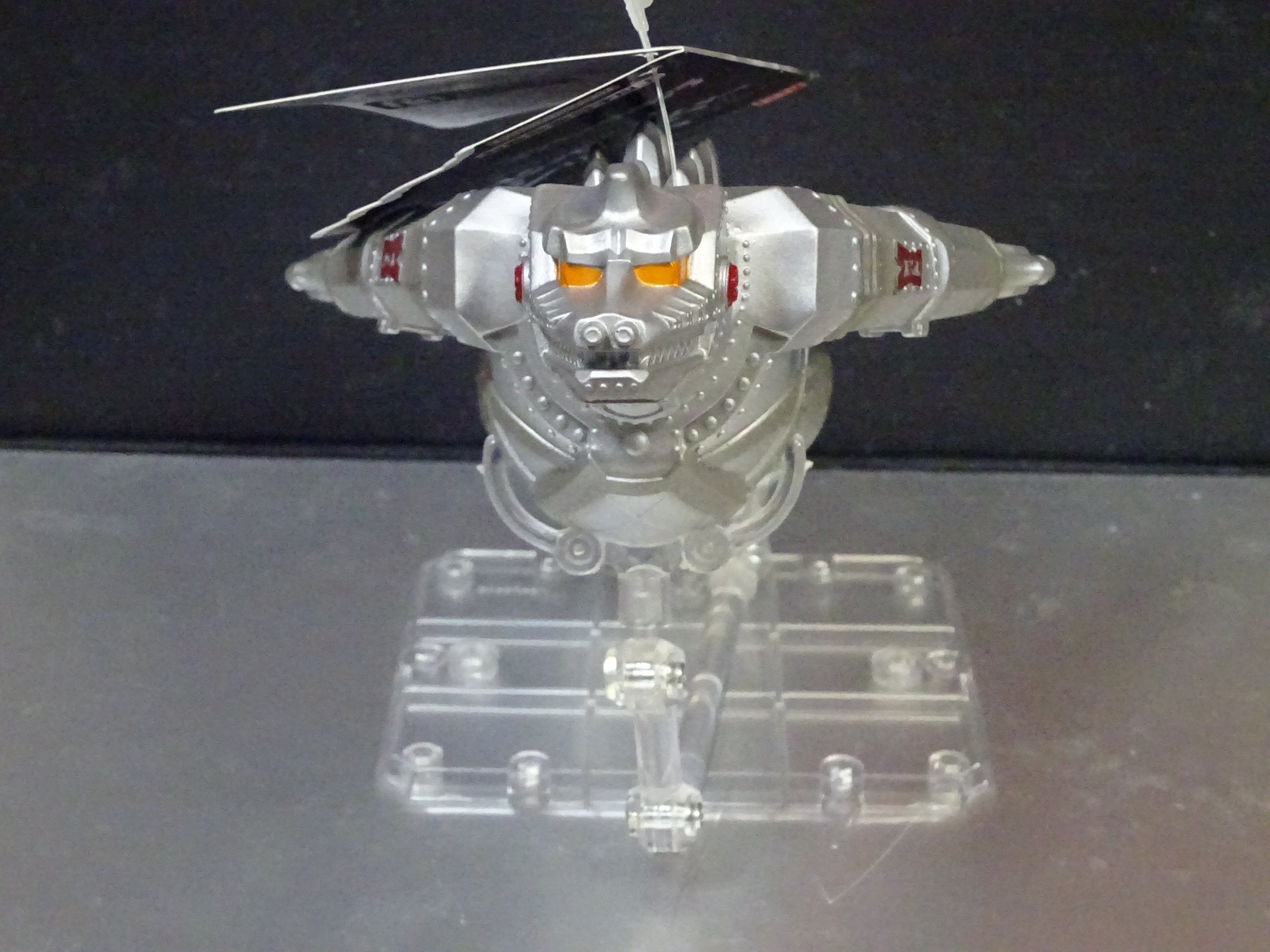 メカゴジラ(1974）飛行形態 | 王冠かぶって大気圏突入！