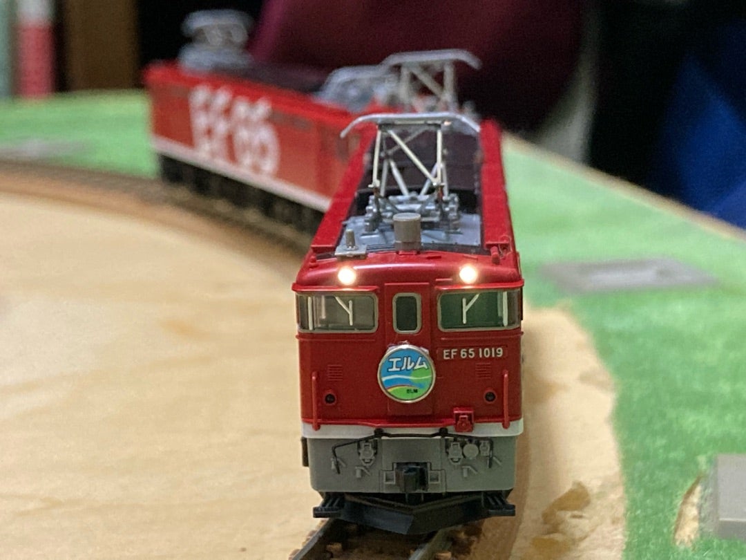 KATO スーパーEXPレインボーを牽けなかった、TOMIX EF65のために