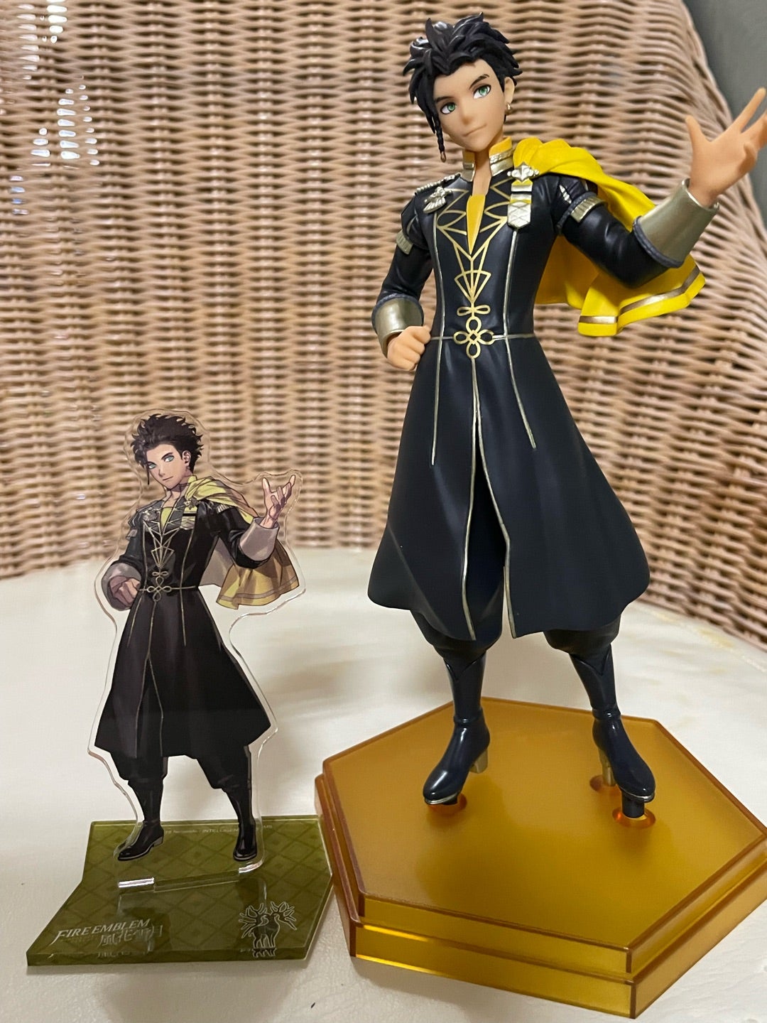 2年越しにクロードのフィギュアを箱から出す。 | 占いと推し活と8匹の猫