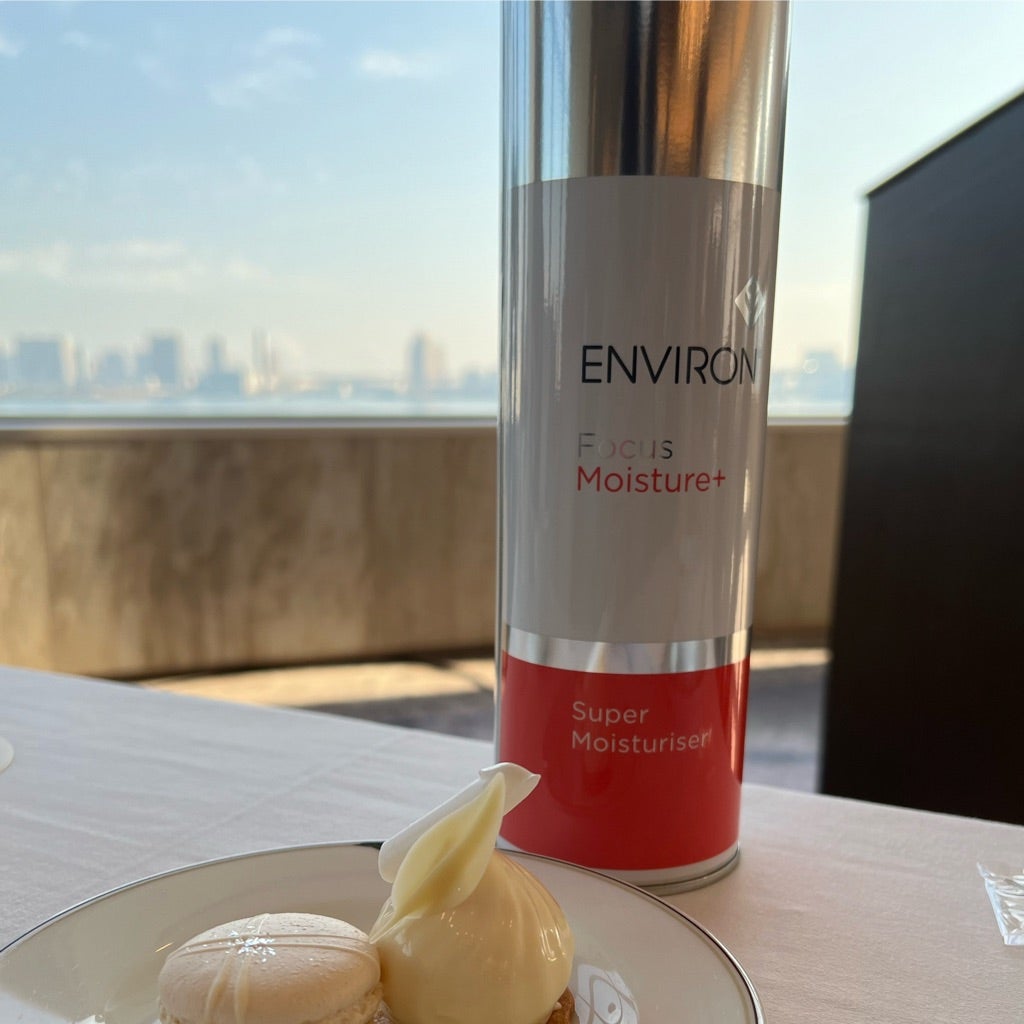 エンビロン 新製品「スーパーモイスチャライザー」勉強会と、新製品を