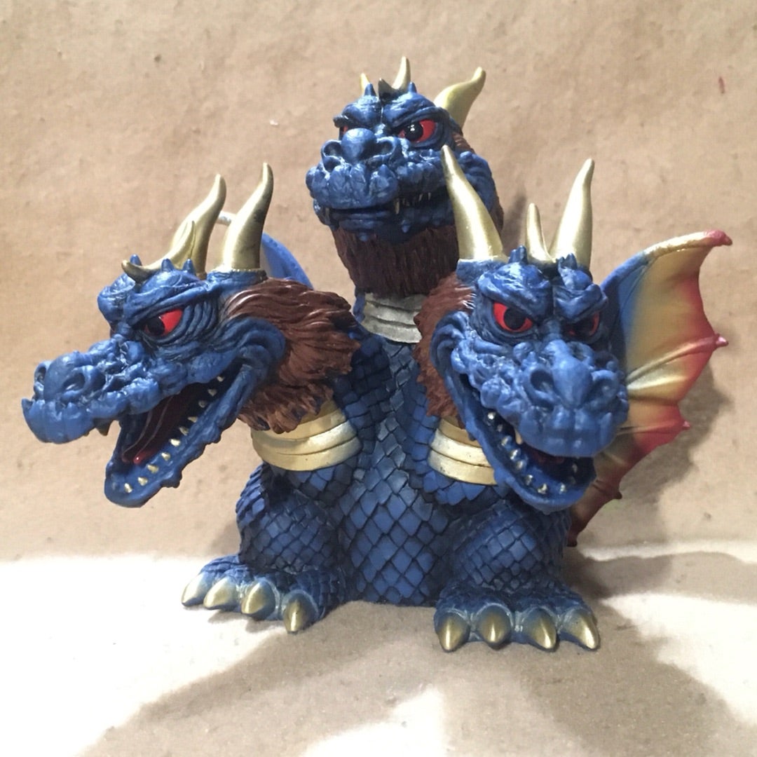 一個くらいは欲しかった人に最適？＠鎮座獣キングギドラ | 瞳リン