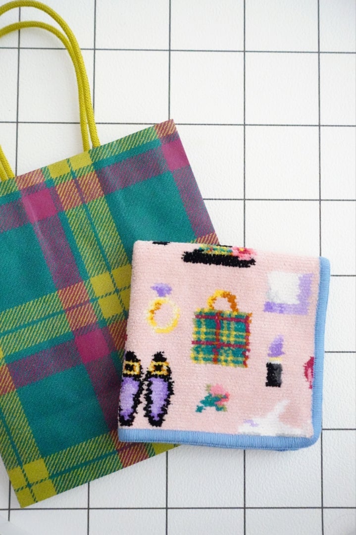 羽田空港限定FEILER】2025年最新版は伊勢丹紙袋がデザインに！心躍る