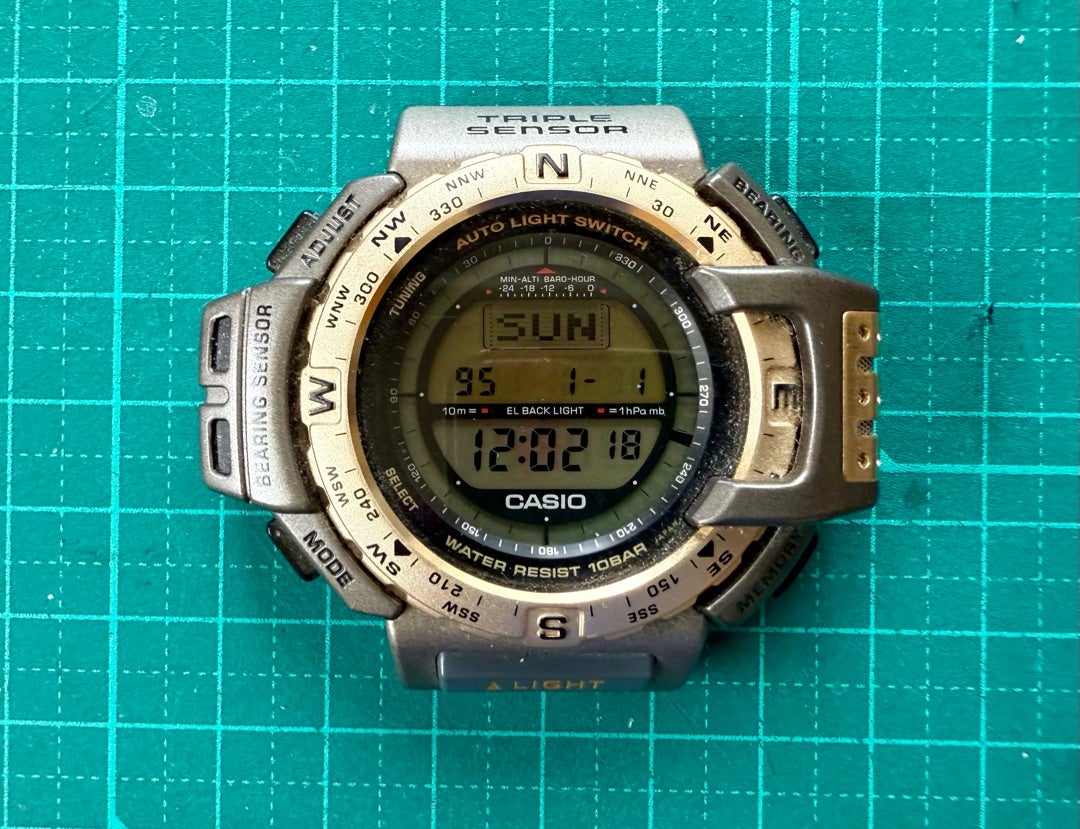 プロトレックPRT-40の電池交換 | グランドストローカーのつぶやき