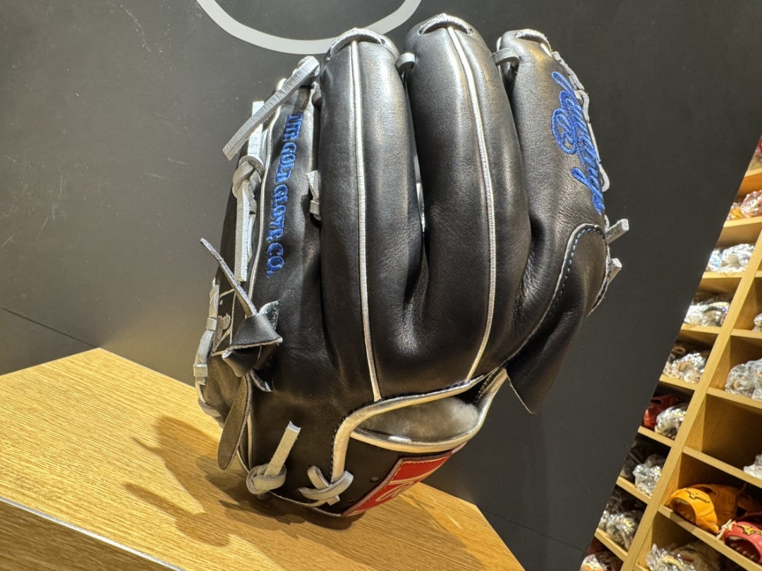 ローリングス】投手用オーダーグラブ［シェーン・ビーバー］モデル