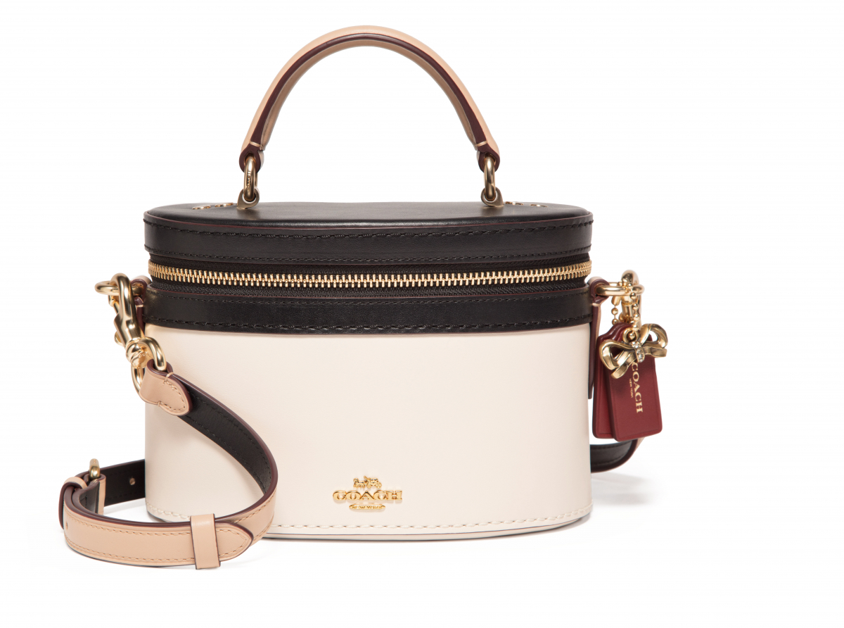 初のレディ トゥ ウェアからバッグ、小物まで！ 「コーチ×セレーナ