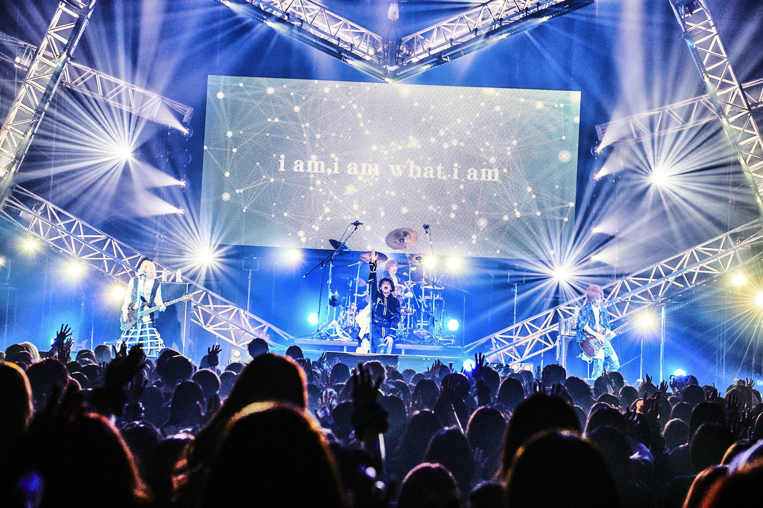 支援者一覧 - 【Royz】中止になったファイナル公演をDVD化して形に残し