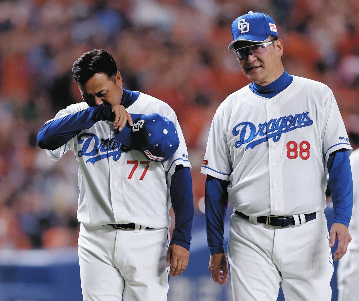 中日、片岡篤史ヘッドコーチ、落合英二投手兼育成コーチ、和田一浩打撃