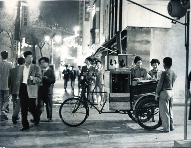 1961年 銀座の夜の焼いも屋（撮影月日不明）【要事前申請
