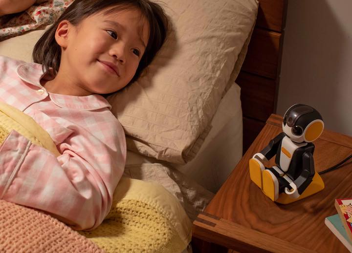留守番も家電操作もおまかせ！ロボホンが賢くかわいくアップデート