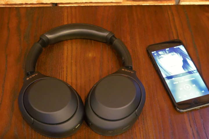 ノイキャン最強のソニー「WH-1000XM4」はさらに先の時代を見据えている