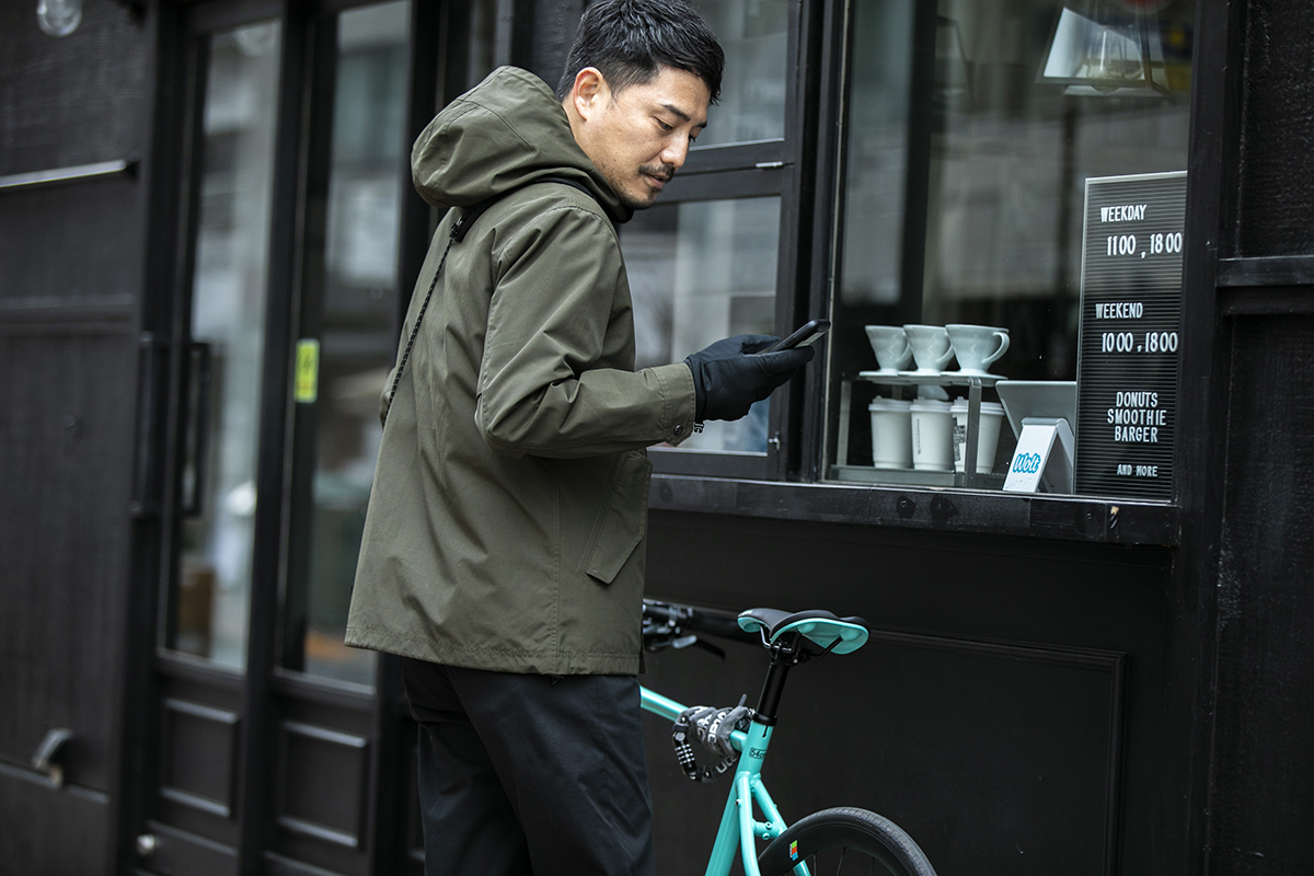 薄手なのに実はヌクヌク！スマホで温度調整できる「ナノ・ユニバース