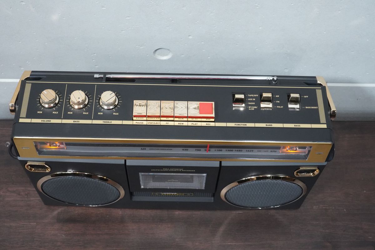 80年代リバイバルなORIONの「ラジカセ」をレビュー。SONY、AXIA