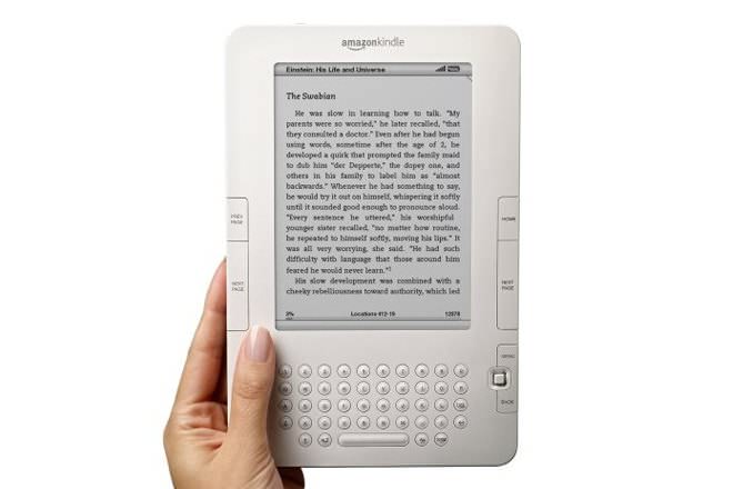 Kindle 2 vs Kindle DX - Difference and Comparison | Diffen