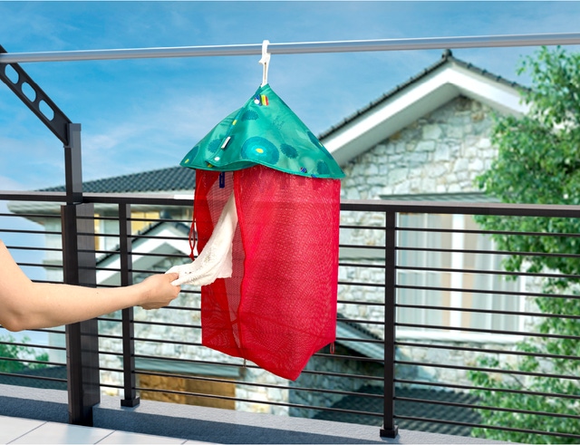 突然の雨でも外干しができる！】撥水加工で洗濯物を守る。ピンチ