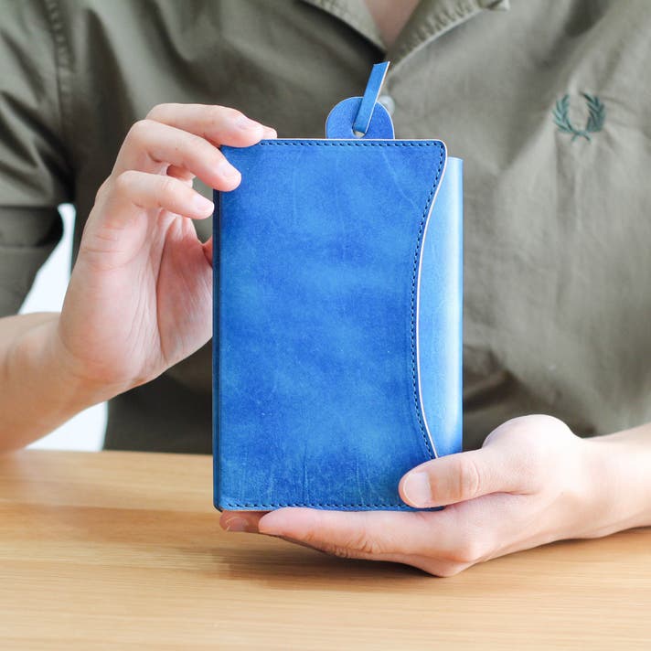 至高の輝き】新構造で入れやすい！使いやすさと美しさを追求した本革