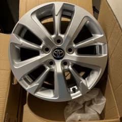 新車外し】トヨタ ヤリスクロス純正16インチ ホイール 4本 - メルカリ