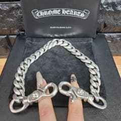 m52960761824_1.jpg?1730816640