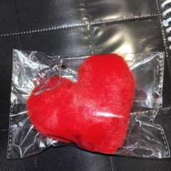 HANA FC紹介 新規入会特典 オリジナルハートファーキーホルダー - メルカリ