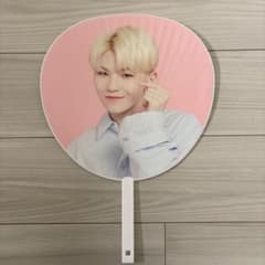 SEVENTEEN セブチ WOOZI ウジ うちわ CARAT CAMP - メルカリ
