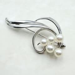 極美品 ミキモト MIKIMOTO シルバー ブローチ 真珠 パール 5P 希少
