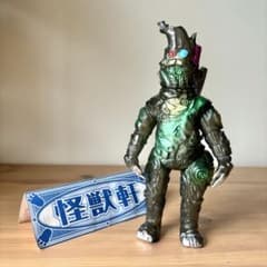 怪獣軒×ドリームロケット《インバス星人》クリアブラック成形 ソフビ