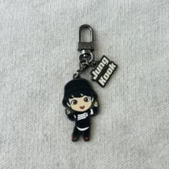 BTS グク ジョングク キーホルダー - メルカリ