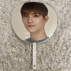 超希少】SEVENTEEN ジョシュア うちわ Say the name - メルカリ