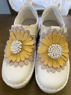 エスタシオン スリッポン 本革 フラワー ベルト アイボリー 希少