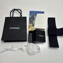 CHANEL シャネル ピアス空箱 カメリア リボン付 黒紙袋 - メルカリ