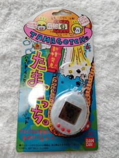 BANDAI バンダイ たまごっち 当時物 携帯ゲーム ホワイト 平成 希少 白