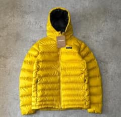 新品 パタゴニア ハイロフト ダウンセーターフーディ XS イエロー SULY