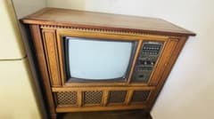 昭和レトロ カラーテレビ（実働品／インテリア／アンティーク） - メルカリ