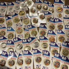 VTG/NOS 90's NBA/MLB 野球/バスケチーム ピンバッジ 45個 - メルカリ