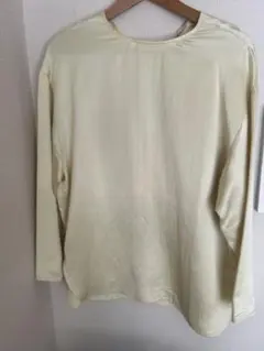 2026年最新】Yoli シンプルワイドブラウスの人気アイテム - メルカリ