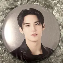 2026年最新】seventeen cafe 缶バッジの人気アイテム - メルカリ