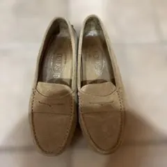 2026年最新】トッズ tod's パンプスの人気アイテム - メルカリ