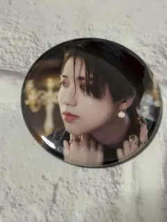 2026年最新】スキズ缶バッジの人気アイテム - メルカリ