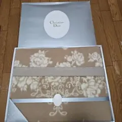 2026年最新】クリスチャンディオール 毛布の人気アイテム - メルカリ