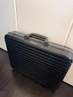 2026年最新】rimowa アタッシュケースの人気アイテム - メルカリ
