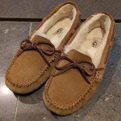 2026年最新】ugg モカシン 22.5の人気アイテム - メルカリ