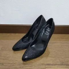 2026年最新】ROGER VIVIER パンプスの人気アイテム - メルカリ