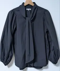 2026年最新】yori ブラウスの人気アイテム - メルカリ