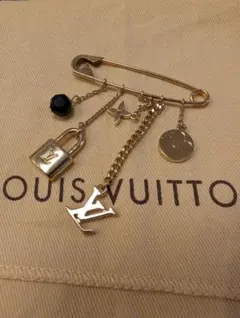 2026年最新】ヴィトン ブローチの人気アイテム - メルカリ