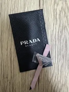 2026年最新】プラダ ブローチの人気アイテム - メルカリ