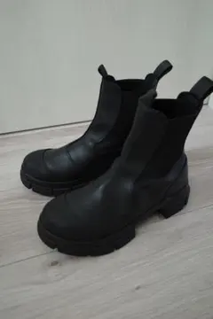 2026年最新】ganni ブーツ 36の人気アイテム - メルカリ