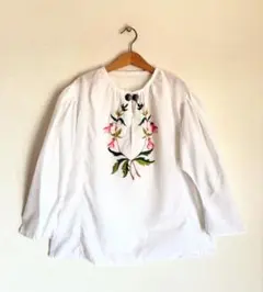 2026年最新】ルーマニア刺繍 ブラウスの人気アイテム - メルカリ