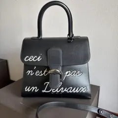 2026年最新】デルヴォールーモアの人気アイテム - メルカリ